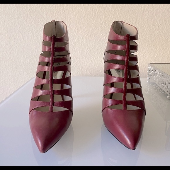 Michael Kors “Mavis” Pointed Toe Ankle Boots - Picture 5 of 16